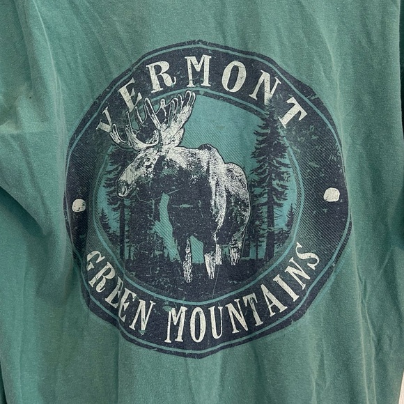 Vermont T-Shirt - Picture 2 of 5